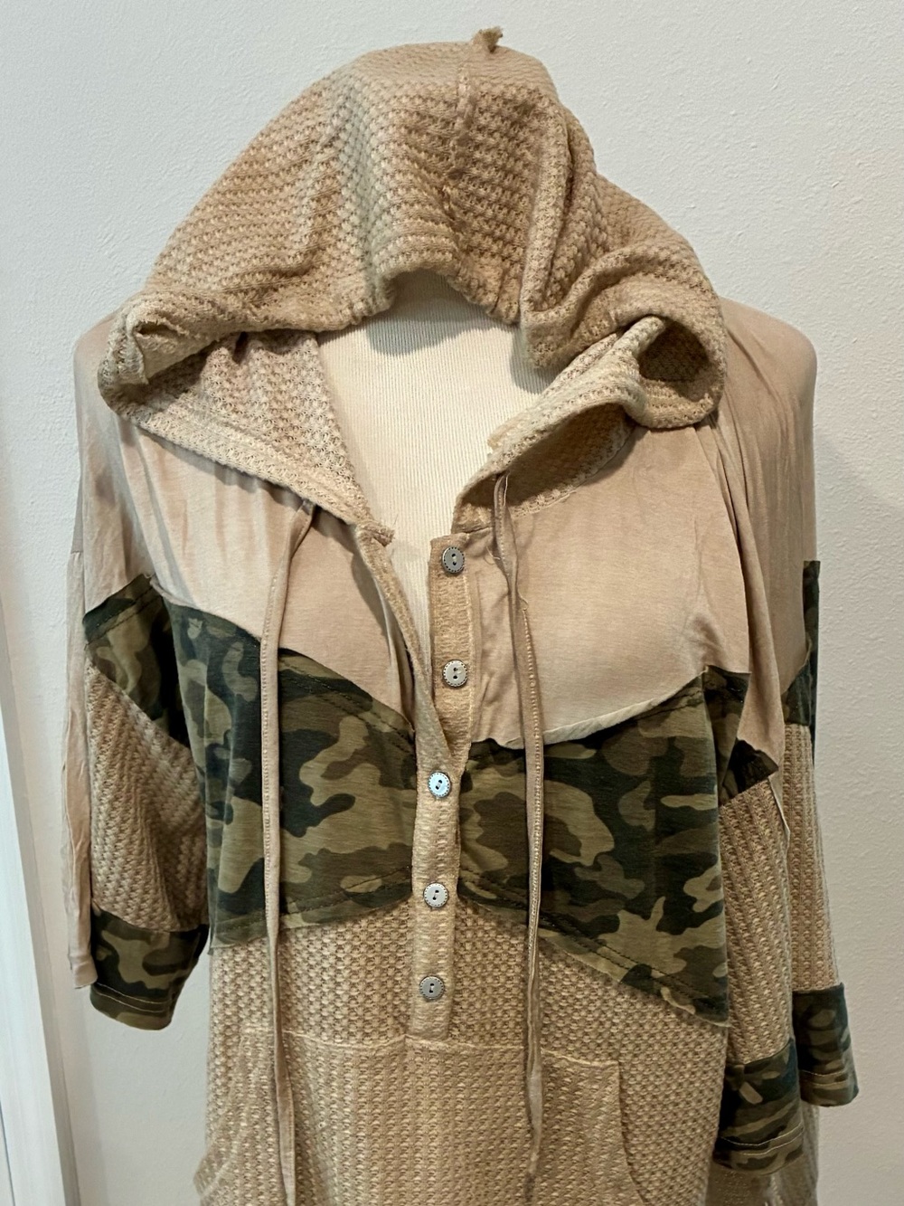 NWT POL Camo Patchwork Waffle Knit Hooded Tunic Top Size Large